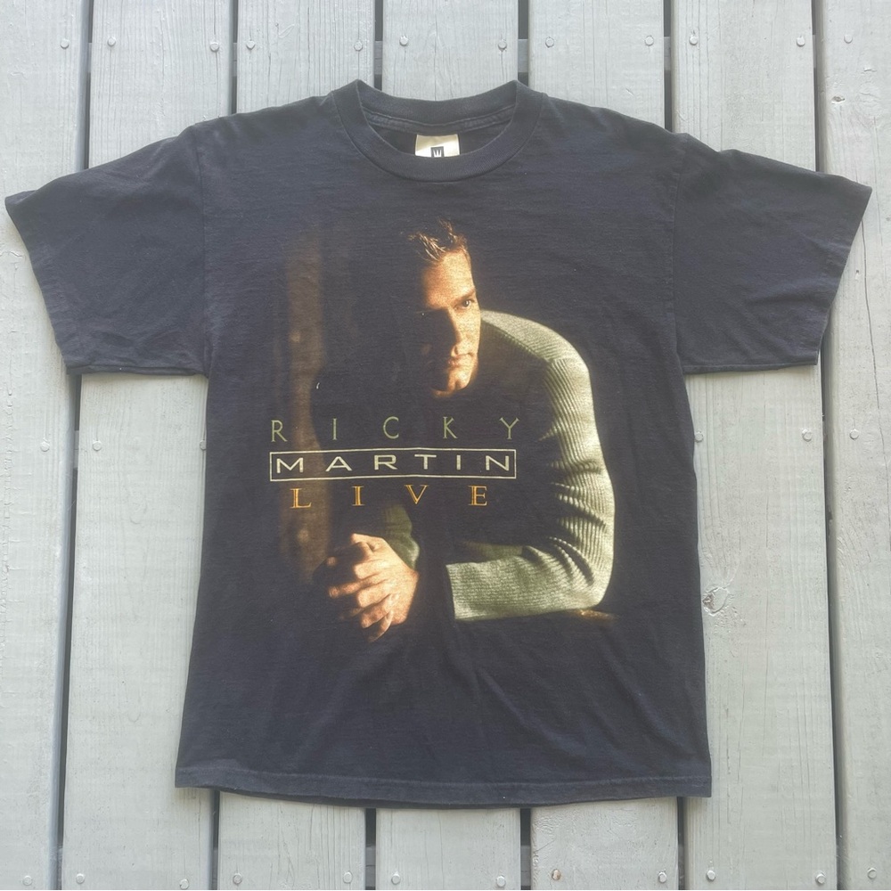 Vintage Ricky Martin Livin La Vida Loca Tour 2000 Graphic Shirt M Winterland Tag